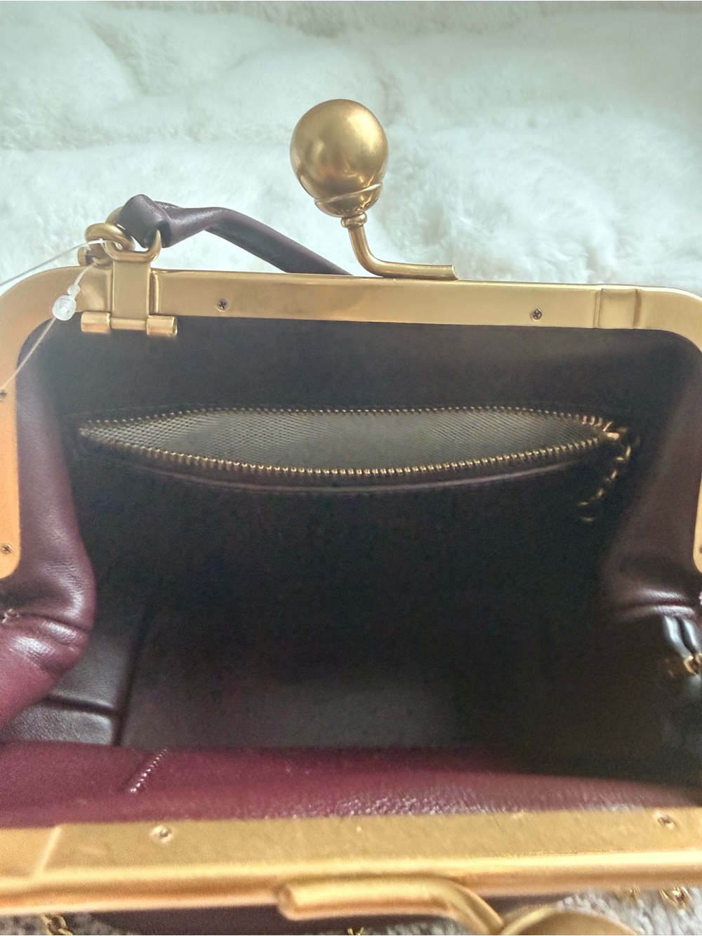 Coach Leather Kiss-Lock Crossbody 16 in Black Currant with Gold Hardware - Picture 6 of 10